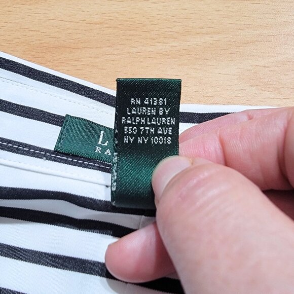 Vintage Y2K Lauren Ralph Lauren Button Up with Embroidered Logo | Size: XLarge - Picture 14 of 15